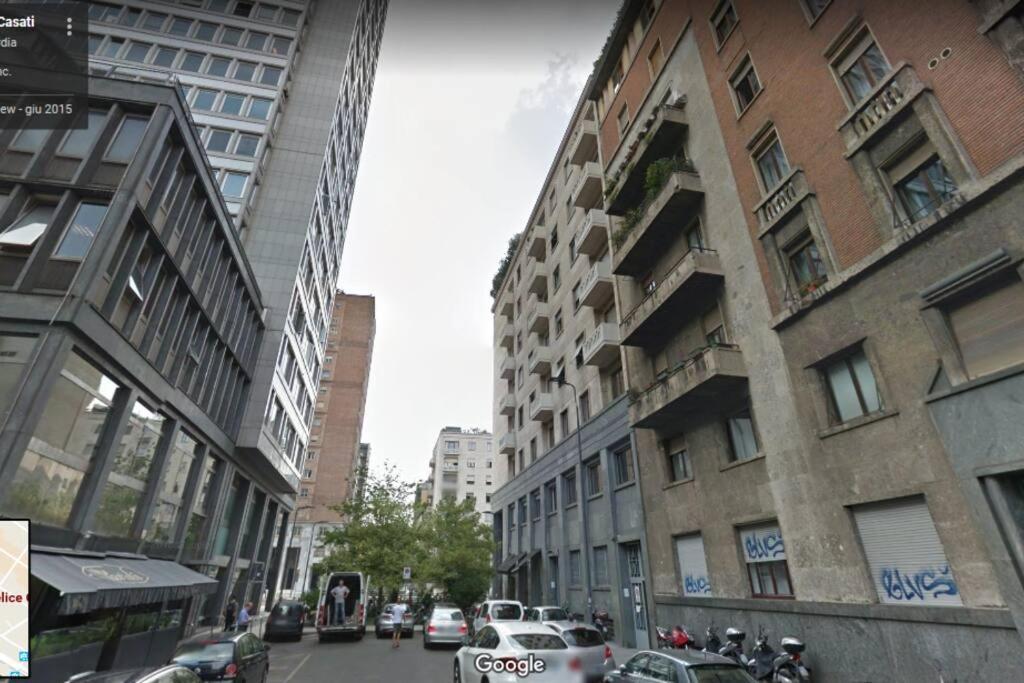 Suite Mm3/Repubblica, 2 Min. Da Staz. Centrale Milan Luaran gambar